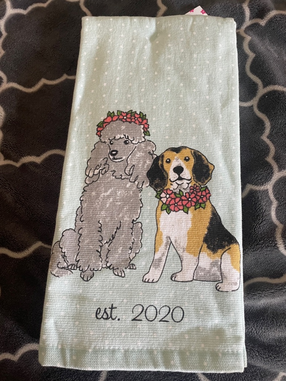 2 pack Isaac Mizrahi Mint Green Dog Print Kitchen Towel with Floral Crowns - Picture 2 of 3